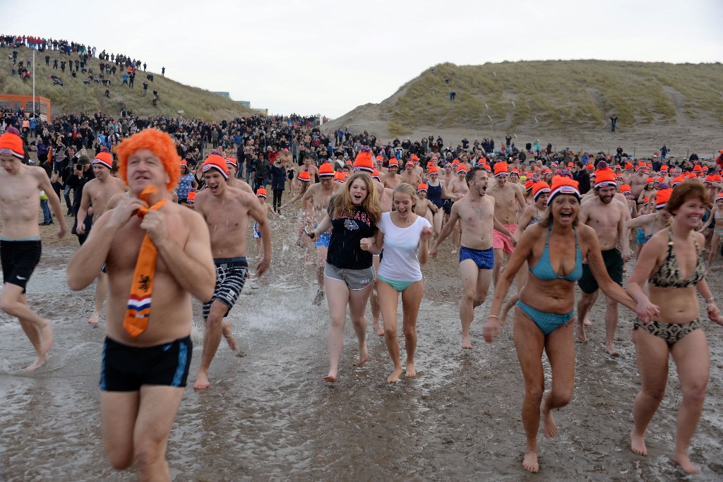 ../Images/Nieuwjaarsduik Nederzandt 2016 049.jpg